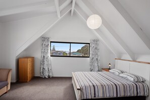3 bedrooms, WiFi, bed sheets