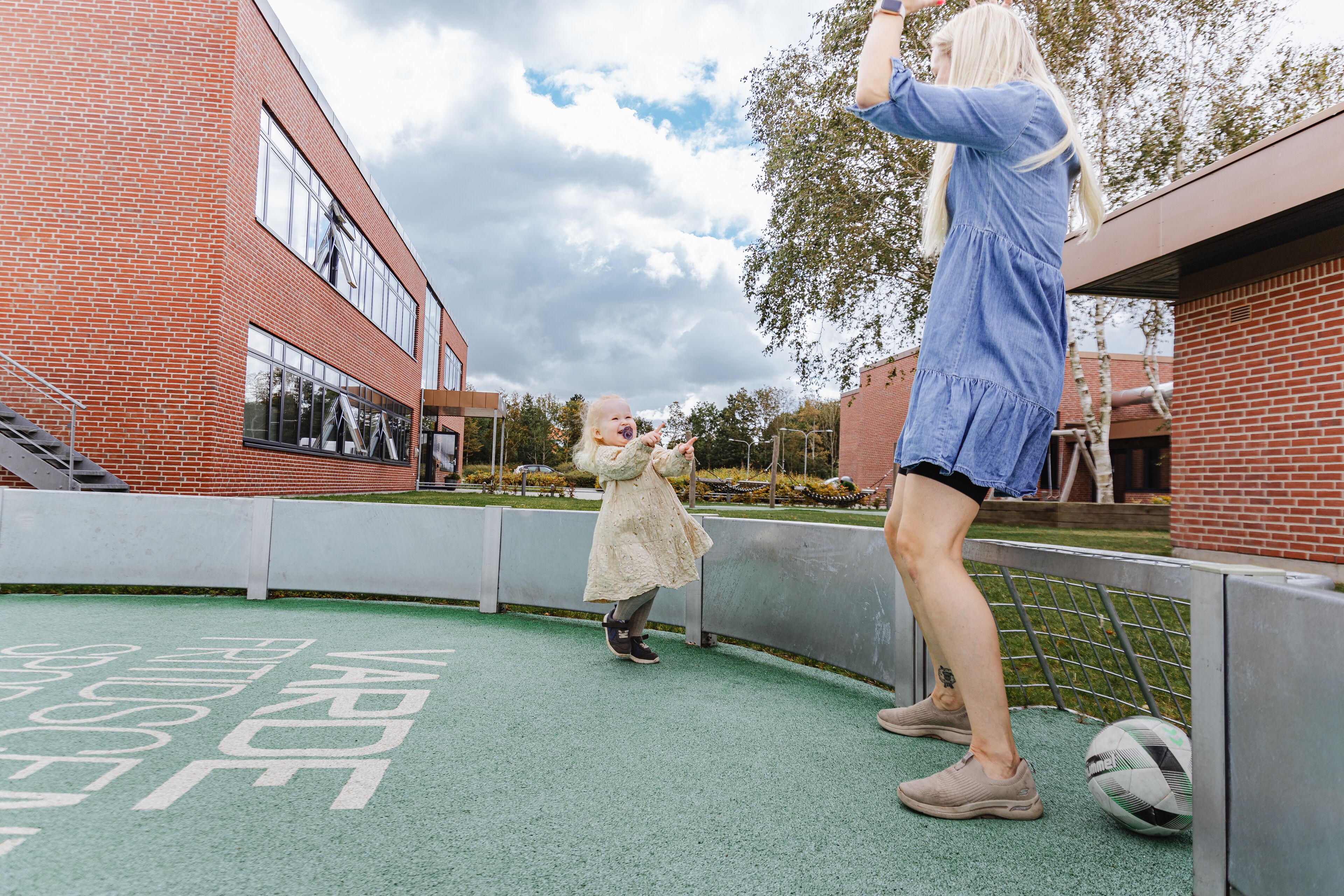 children’s play area – outdoor