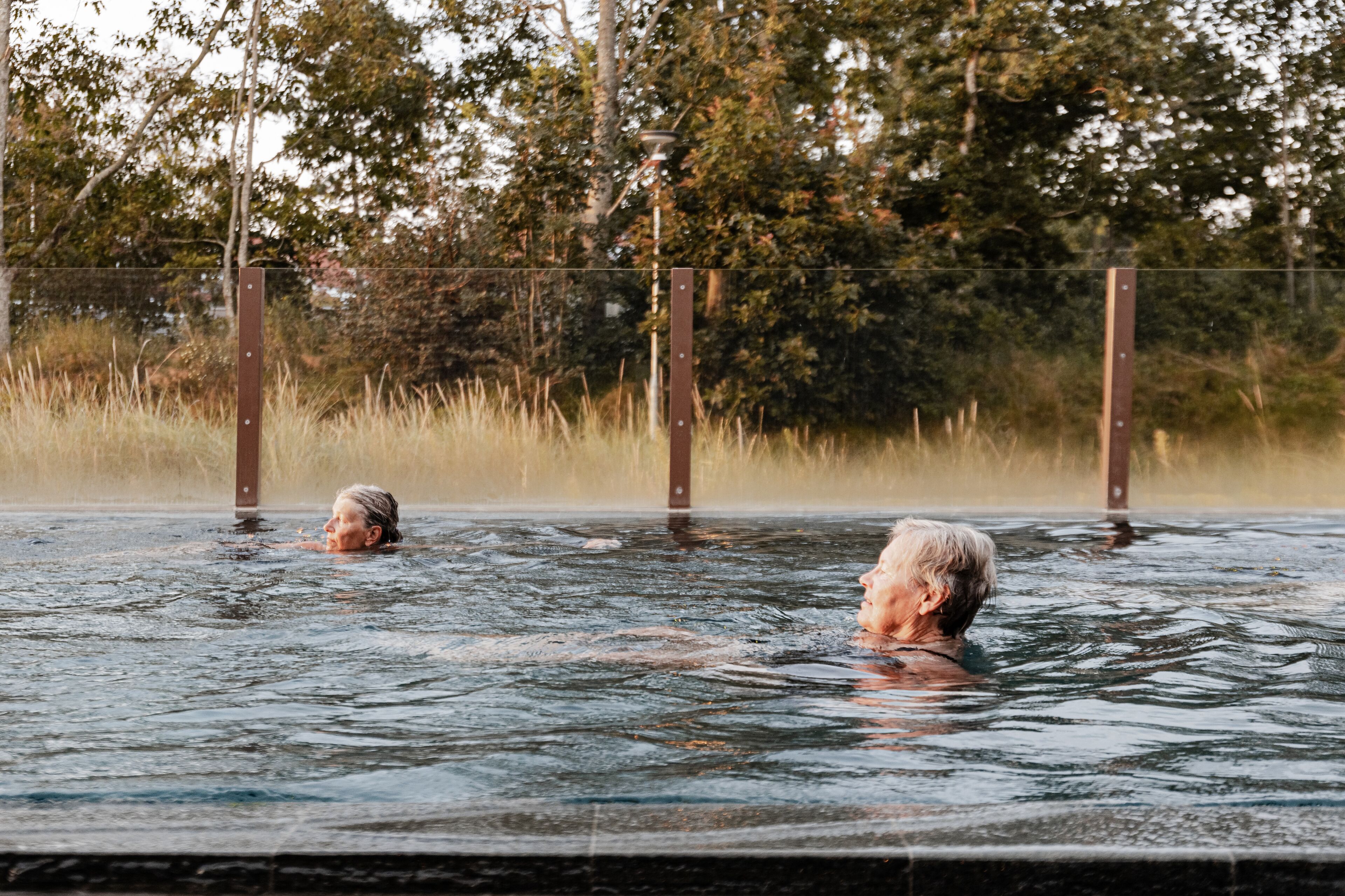 2 indoor pools, outdoor pool, pool loungers, lifeguards on site