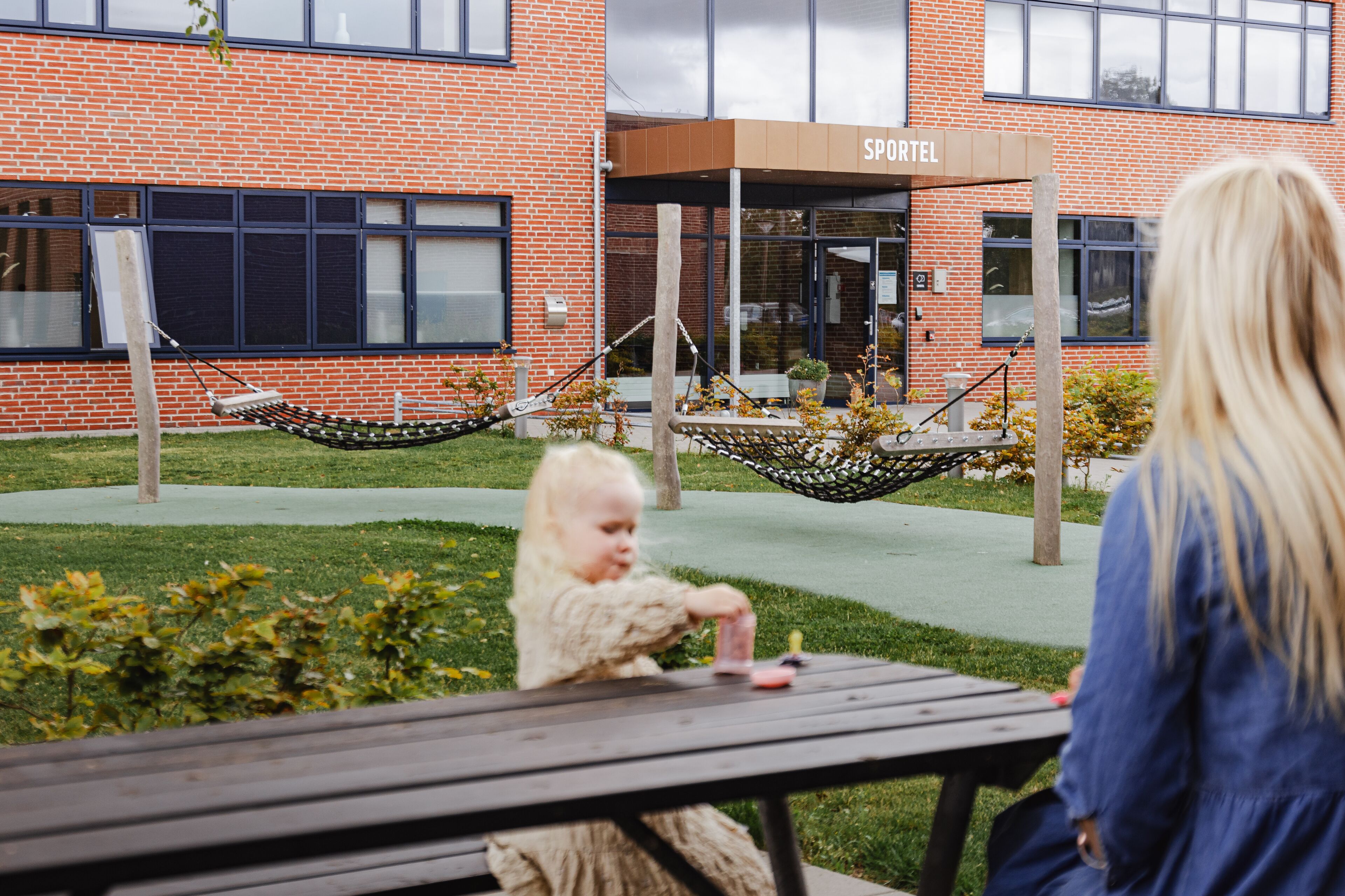 children’s play area – outdoor