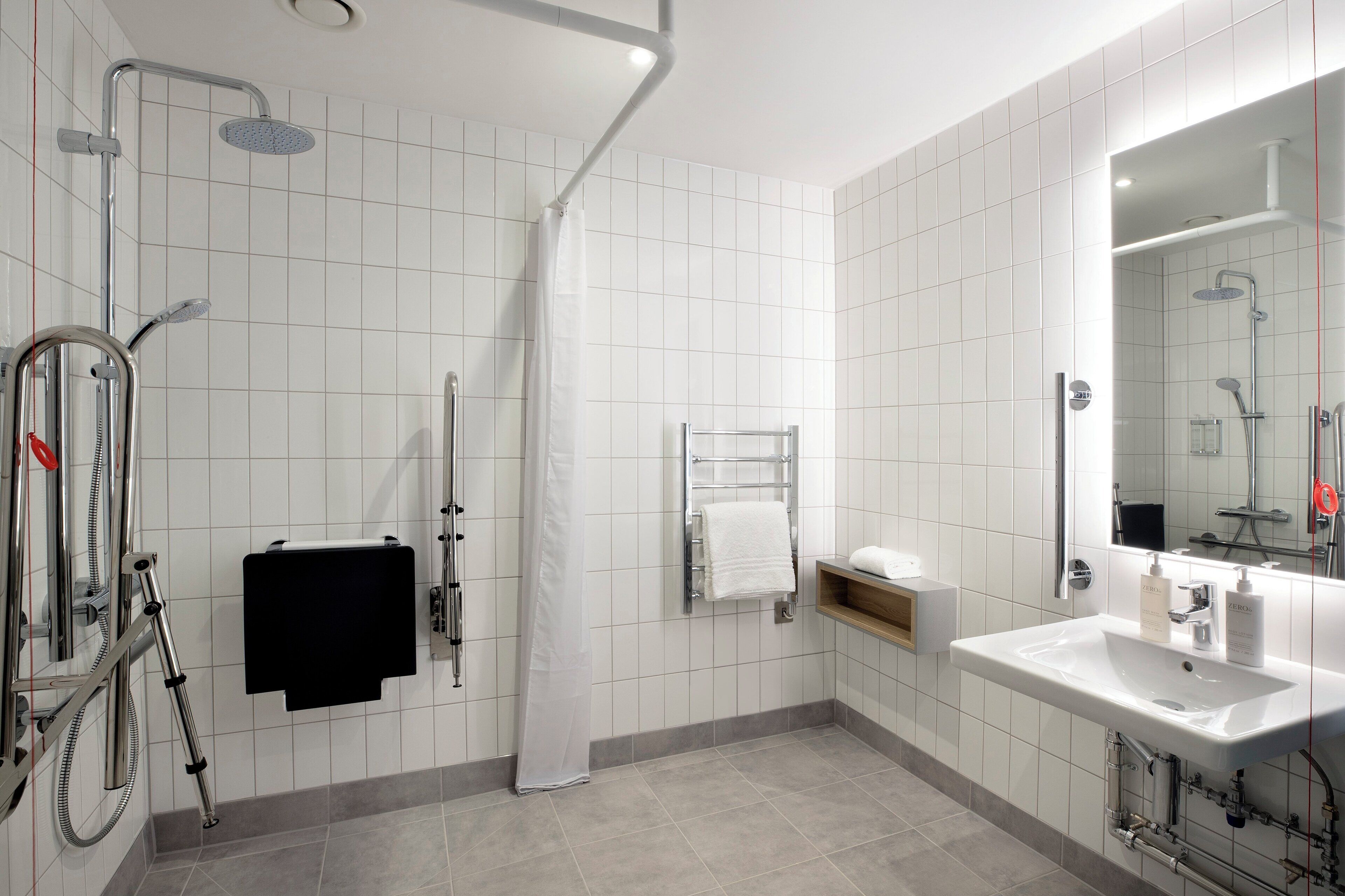 shower, free toiletries, towels