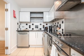 Classic Apartment | Private kitchen