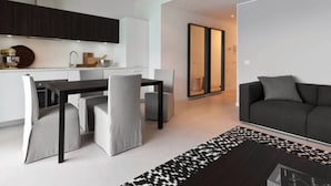 Apartemen, Beberapa Tempat Tidur | Ruang keluarga