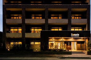 Front of property - evening/night - Tomariehotel & condominium (Fukuoka)