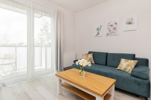 Appartement, 1 chambre, balcon | Aire de séjour
