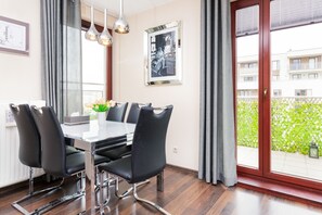 Apartment, 1 Bedroom, Balcony | Dining room