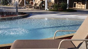 Apartment, Mehrere Betten (Lucaya 4 Bedrooms 3 Baths Townhome!) | Pool