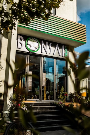 Property entrance - Hotel Bonsai (Farkë)