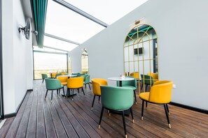 Bar (in der Unterkunft)