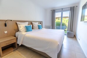 3 bedrooms, iron/ironing board, Internet, bed sheets