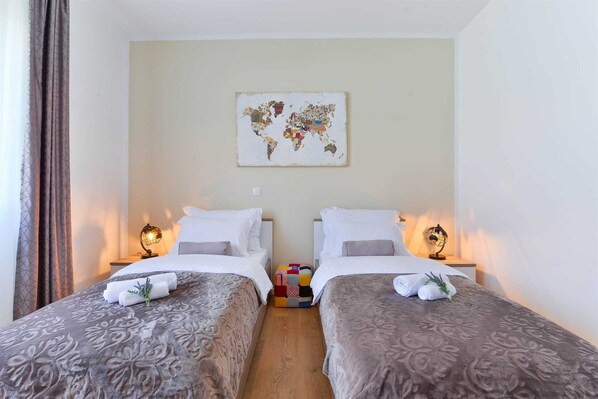 2 bedrooms, iron/ironing board, WiFi (free), bed sheets - Villa First Hill with heated pool (Zaton)
