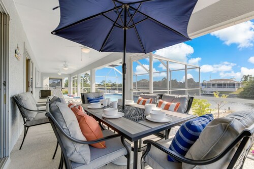 Hook, Wine & Sinker - Waterfront Villa with Heated Pool - Villa Wine Down - Roelens Vacations