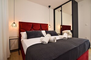 1 soverom, safe på rommet, strykejern/-brett og wi-fi (inkludert)