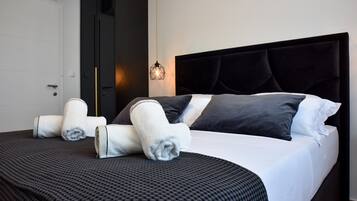 2 bedrooms, in-room safe, iron/ironing board, free WiFi