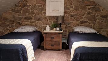 2 chambres, fer et planche à repasser, Wi-Fi, literie fournie