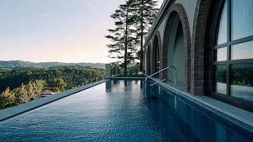 Piscina stagionale all'aperto