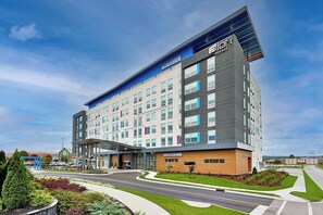 Exterior - Aloft Chattanooga Hamilton Place (Chattanooga)