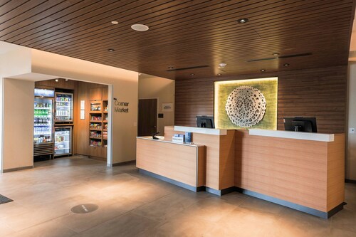 Fairfield Inn & Suites by Marriott Marquette