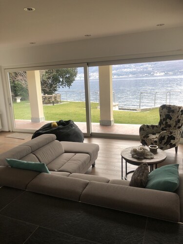 Remarkable 4-bed Villa in Bellano