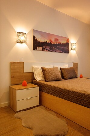 1 bedroom, iron/ironing board, travel crib, free WiFi