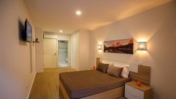 1 chambre, fer et planche à repasser, lit parapluie, Wi-Fi gratuit