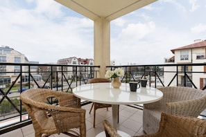 Apartment, 2 Schlafzimmer, Terrasse, am Strand | Terrasse/Patio