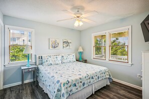 6 bedrooms, iron/ironing board, travel cot, free WiFi