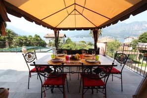 Apartment | Balcony - Pitel House Luxury Apartment in Bellagio Center (Bellagio)