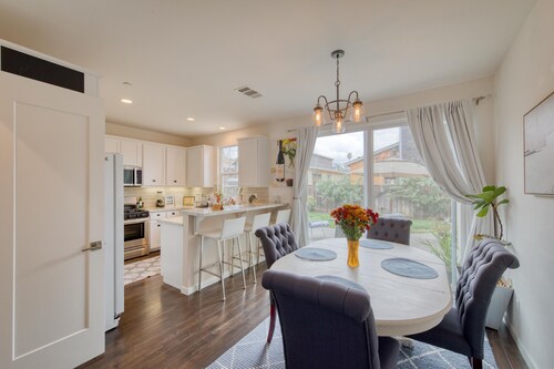 Sonoma Getaway: Winemaker’s Home with Modern Amenities