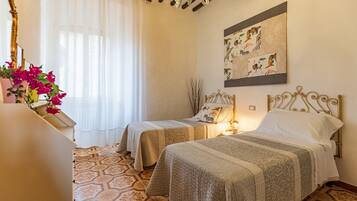 2 chambres, fer et planche Ă repasser, Wi-Fi, draps fournis