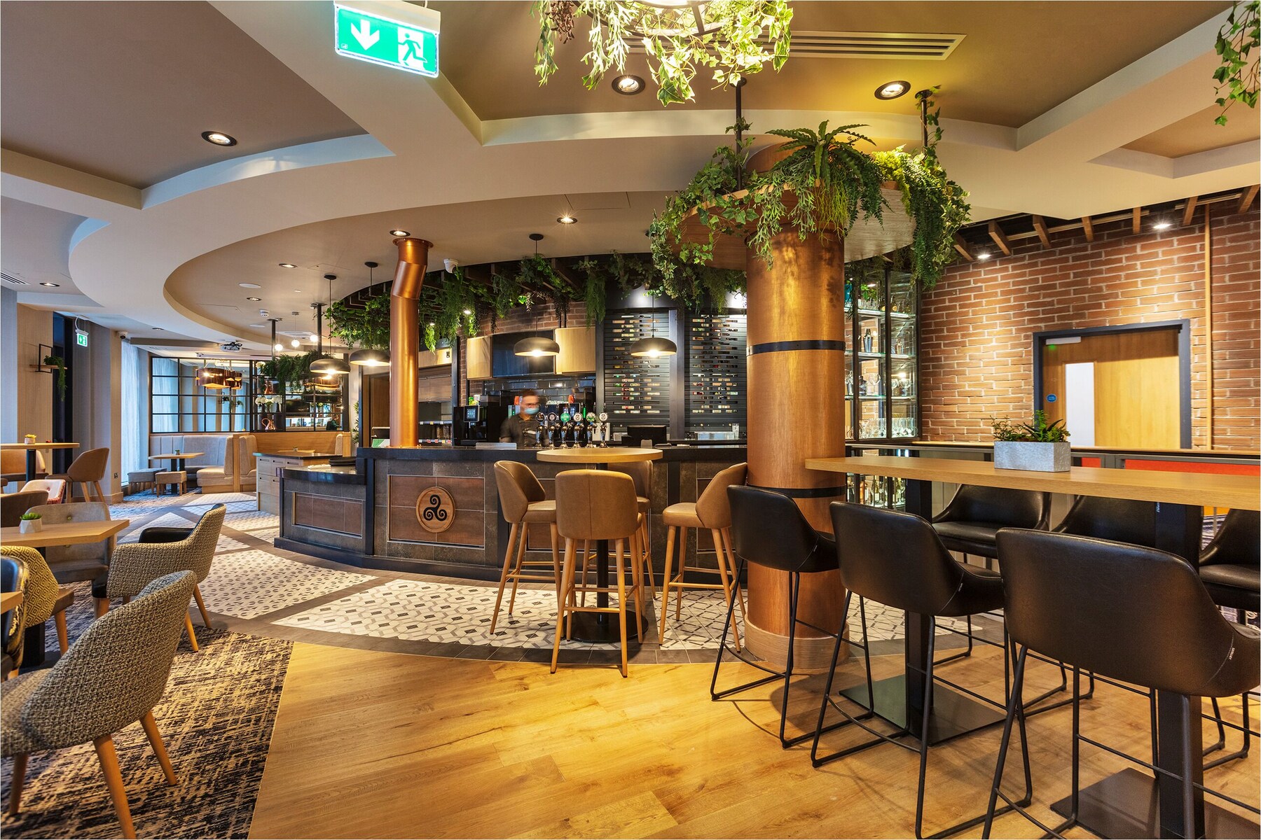 酒吧（店内）
