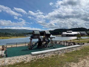 Children’s area - Cozy winter condo in Owl’s Nest Resort (Thornton)