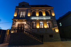 숙박 시설 정면