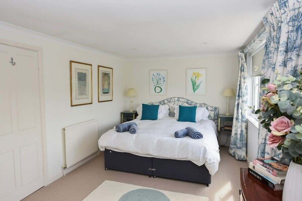 4 habitaciones, tabla de planchar con plancha y wifi gratis 