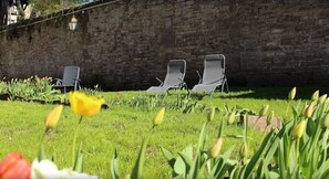 Property grounds - JOSEPHINE BEDROOM  (Luxeuil-les-Bains)