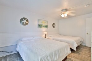 1 bedroom, desk, iron/ironing board, WiFi