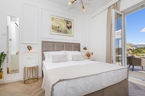 1 bedroom, in-room safe, free WiFi, bed sheets