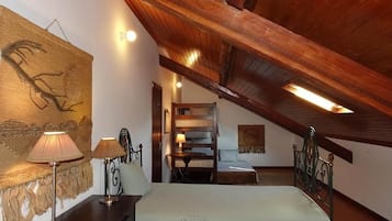 7 habitaciones, cuna de viaje, wifi gratis y ropa de cama