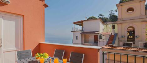 บริเวณภายนอก