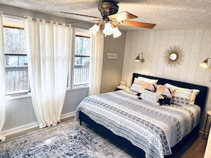 2 bedrooms, iron/ironing board, free WiFi, bed sheets