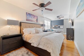 คอนโด (Savannah Apartment Vacation Rental of) | 1 ห้องนอน, เครื่องนอนป้องกันสารก่อภูมิแพ้, เตารีด/โต๊ะรีดผ้า, Wi-Fi ฟรี