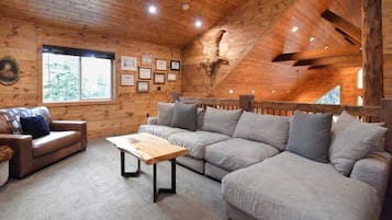 Smart TV, fireplace, offices