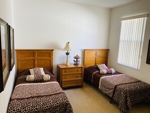 4 Schlafzimmer, Bügeleisen/Bügelbrett, Reisekinderbett, kostenloses WLAN