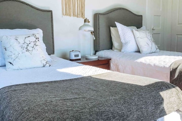 2 Twin Beds w/ closet & dresser