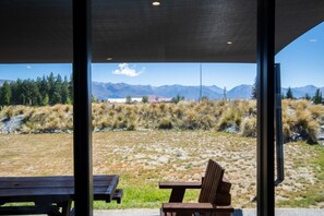 Property grounds - Tussock Treasure 1 - Twizel (Twizel)