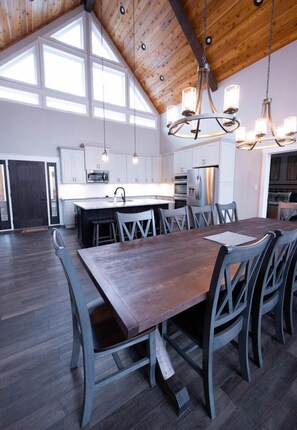 Dining - Retreat at Wolf Creek, Secluded Lake House Getaway on 9 Acres! (Jabez)