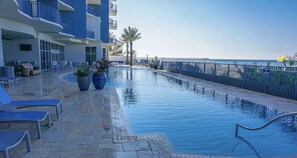 Piscine extérieure, piscine chauffée