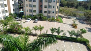Garden view - Sunset Paradise Holiday Homes By Blodrif (Mombasa)