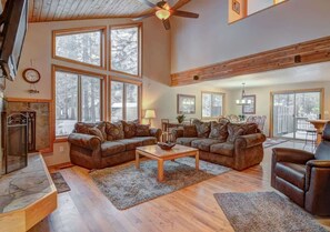 TV, fireplace, offices