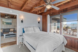 5 bedrooms, WiFi, bed sheets, wheelchair access - Dual-unit 5 BR beach retreat, perfect for families or friends that enjoy vacationing together! (Oak Island)